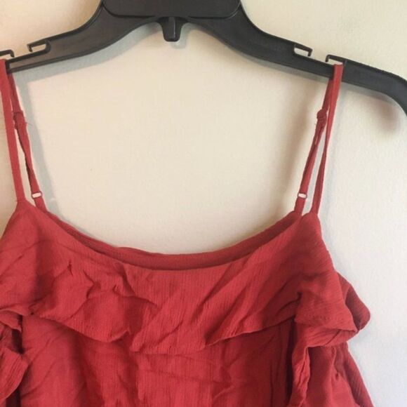 Mossimo large cold shoulder top - Picture 2 of 4